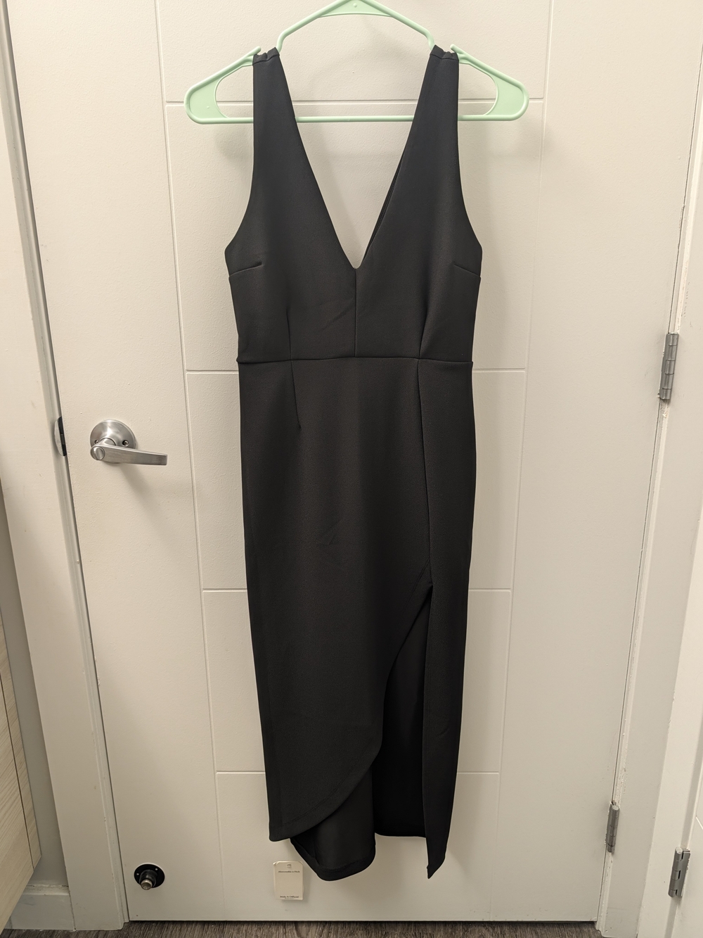 NWT Abercrombie Black Midi Dress